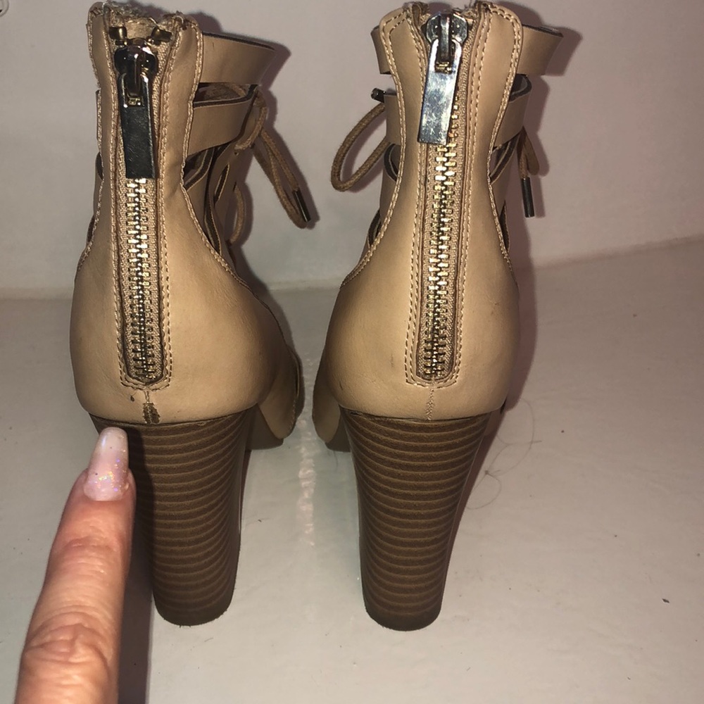 Call it Spring Cut Out Open Toe Geels - Picture 3 of 5